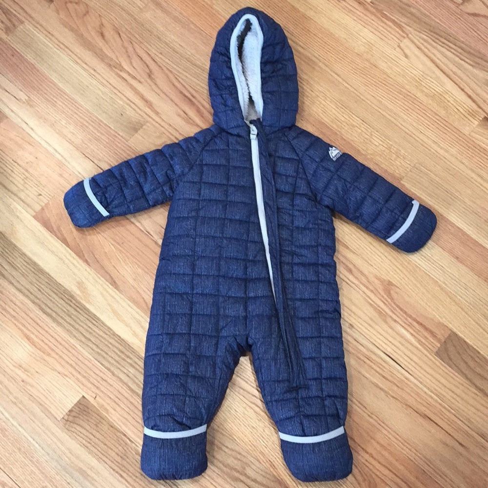 Snozu 9-12mo snowsuit